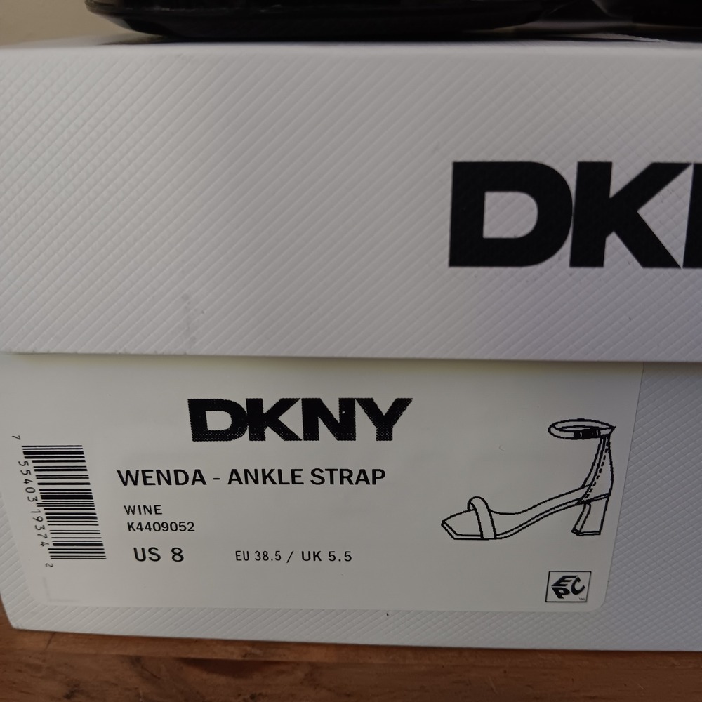 DKNY Wenda Ankle Strap Sandals Womens 8 Wine Block Heel Studded Toe NWB - Picture 3 of 10